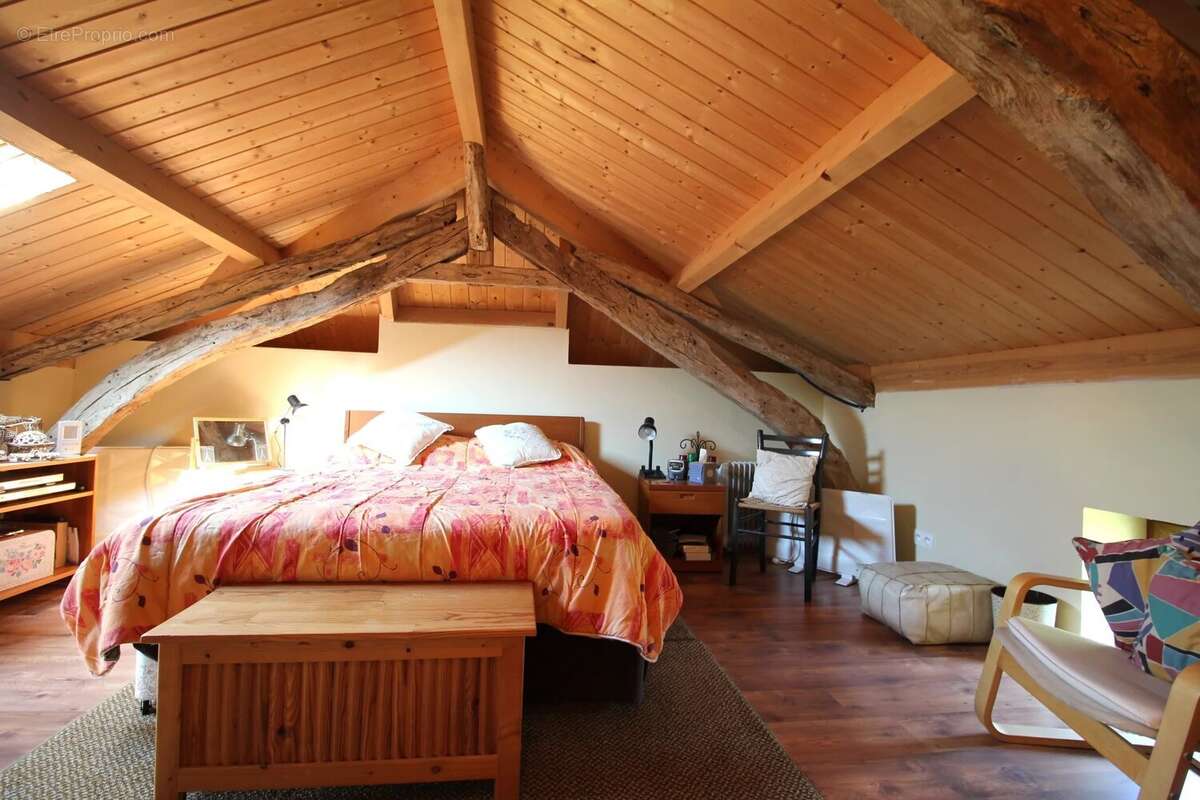 Maison à PUY-L'EVEQUE