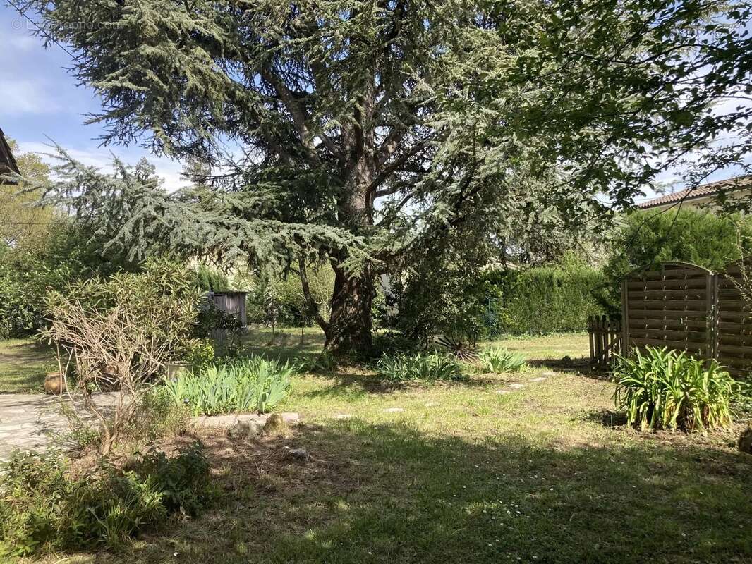 Maison à VILLENAVE-D&#039;ORNON