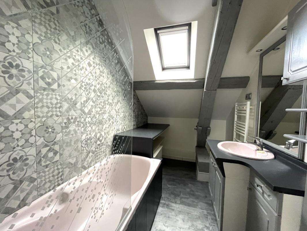 Appartement à AUVERS-SUR-OISE