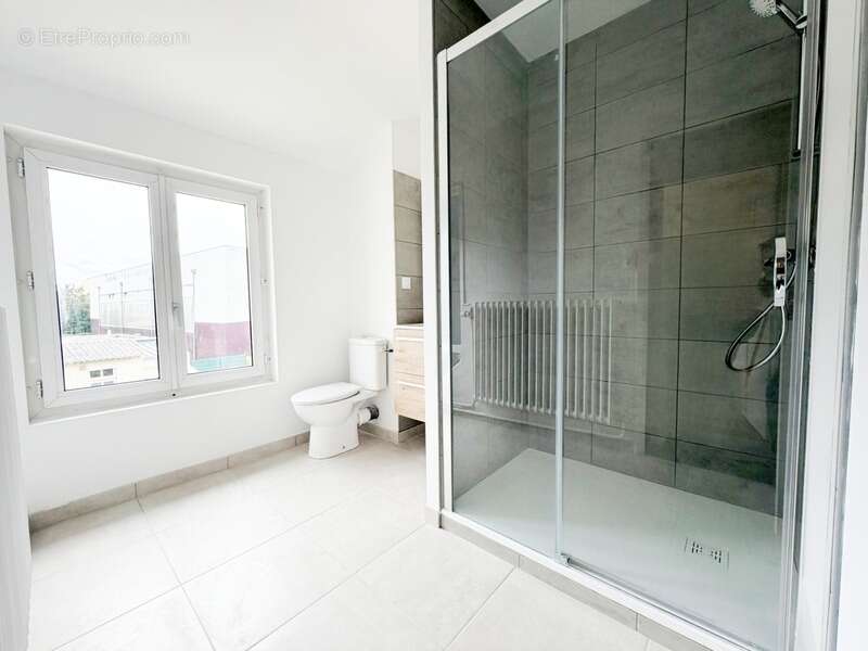Maison entièrement rénovée - 3 chambres - Jardin plein sud - Saint-Pavin - photo 12