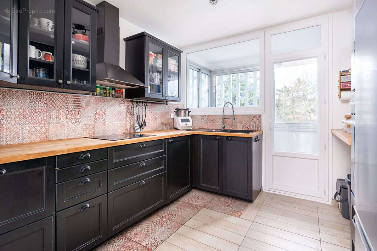 Appartement à SAINTE-FOY-LES-LYON