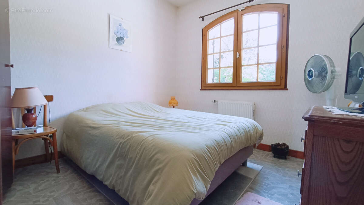 Elégante maison dans un beau cadre de vie. - photo 8