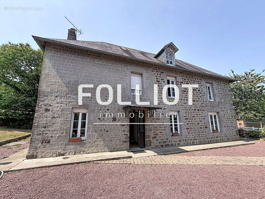 Maison Hambye 5 pièce(s) 117 m2 1,3 hectares attenant bâtiment 200m² - photo 17