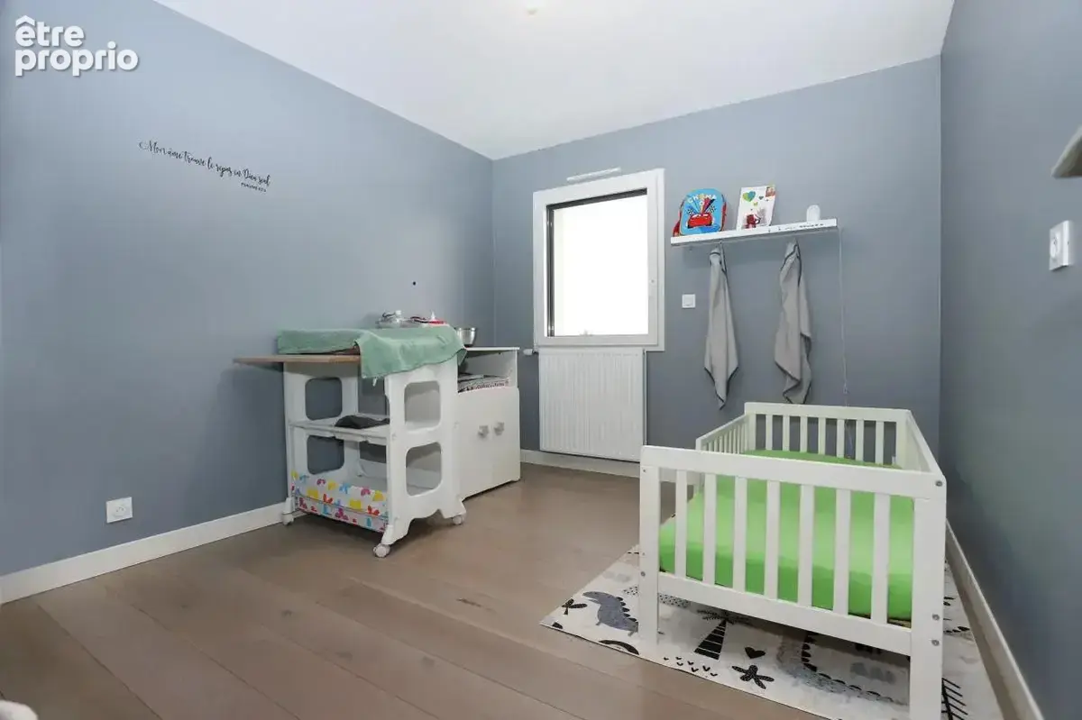 Maison de 5 pièces de 112 m² situé à Cintré - photo 11