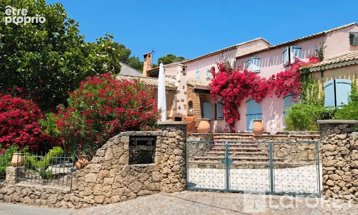 Nouveauté Villa de Caractère avec magnifique Vue Mer à Saint-Raphaël - photo 5