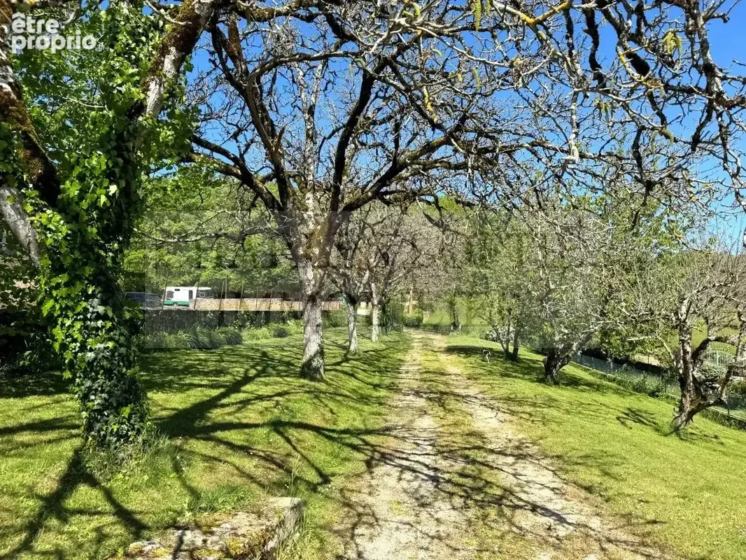Charmante maison de village en pierre avec joli jardin - photo 3