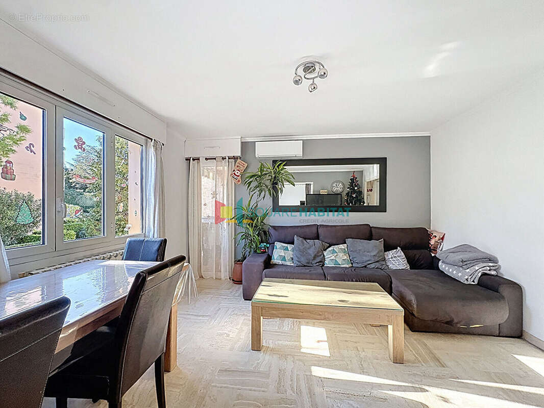 Appartement à LE CANNET