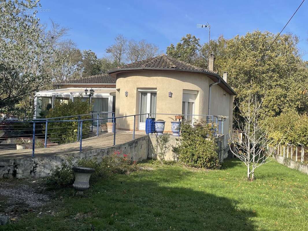 Maison à LA SALVETAT-SAINT-GILLES