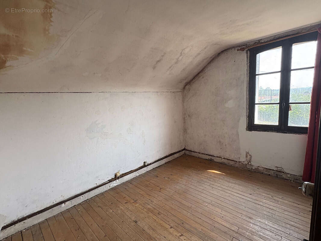 Maison à rénover 4 pièce(s) 70 m2 - photo 5