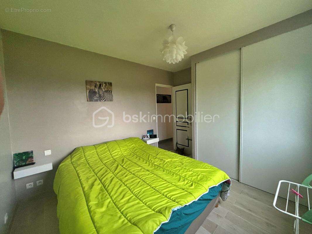 Maison à VENDRENNES