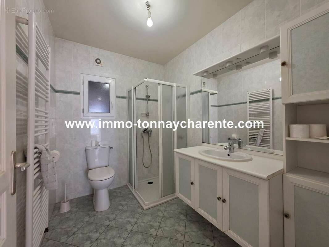 Maison à TONNAY-CHARENTE