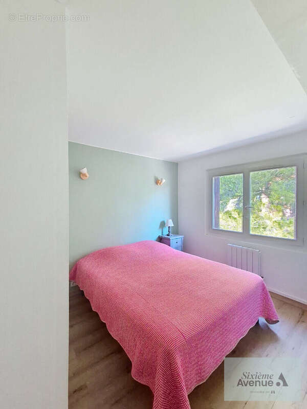 Appartement à SIX-FOURS-LES-PLAGES