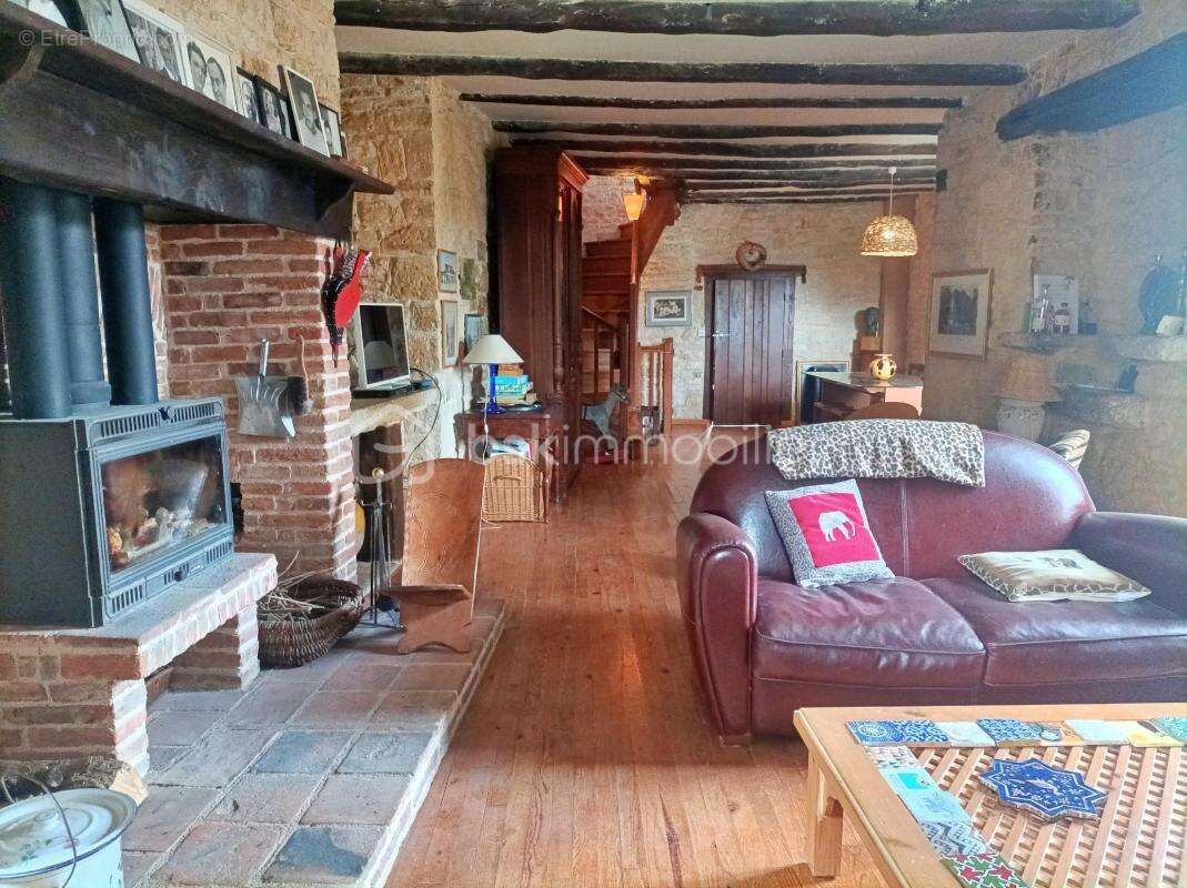 Ensemble immobilier en pierre avec piscine – au cœur du Lot - photo 4