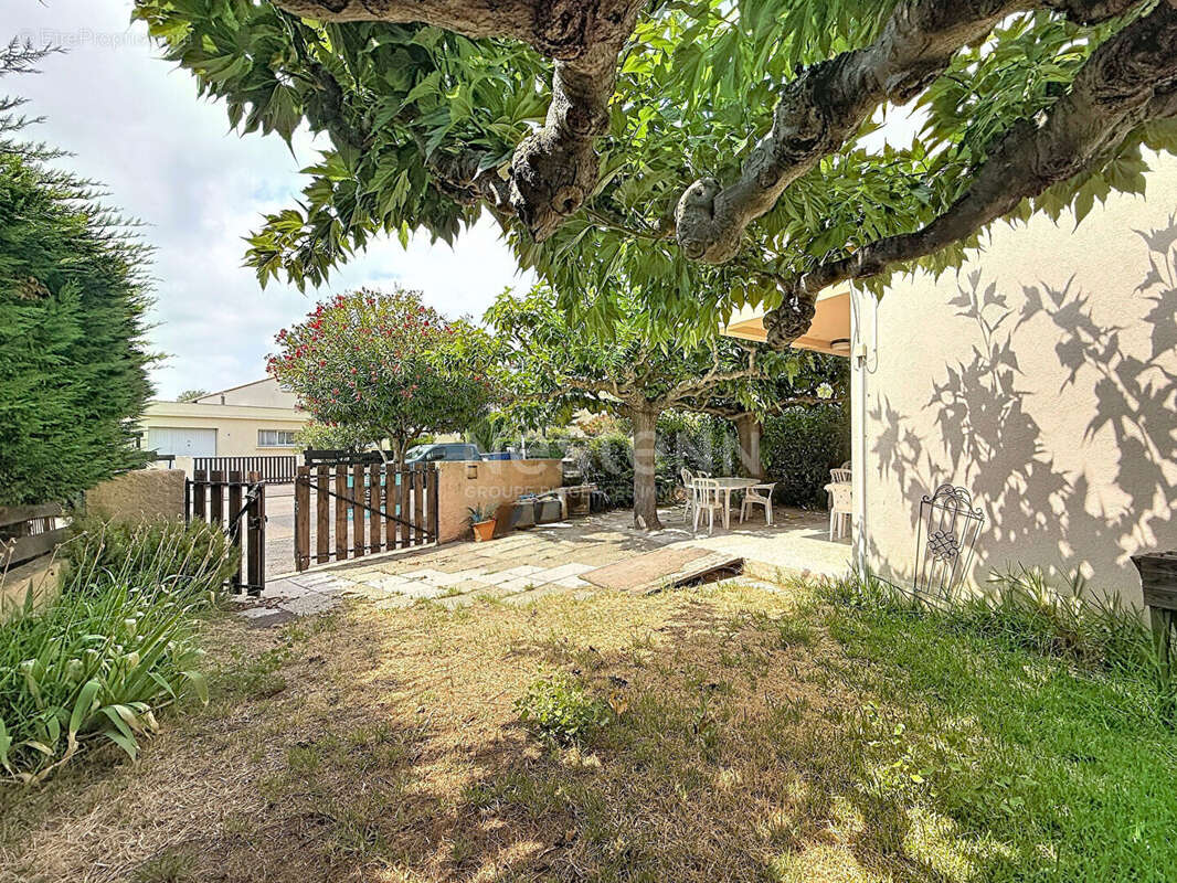 Grand 7 pièces à Vendre au Grau du Roi - Idéal Investisseur ! - photo 2