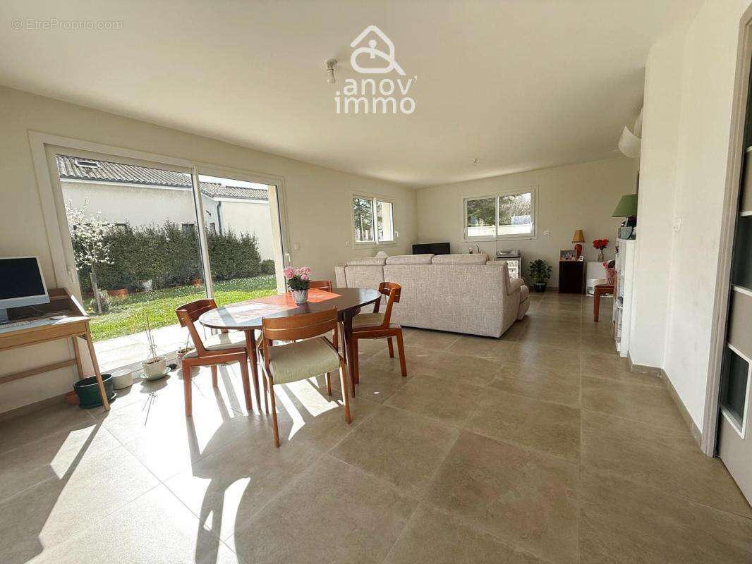 Maison 3 chambres - Terrain 1400 m2 - 10 min d'Angoulême - G - photo 5