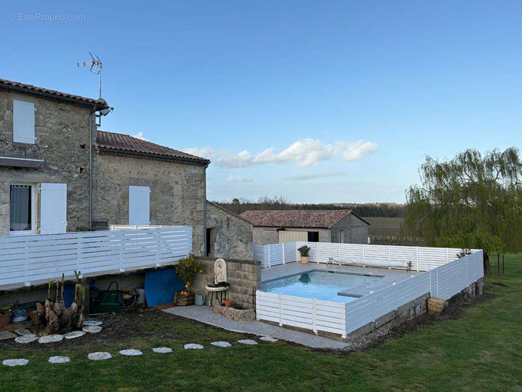Maison à SAUVETERRE-DE-GUYENNE