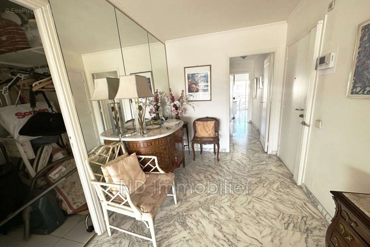 Appartement à CANNES