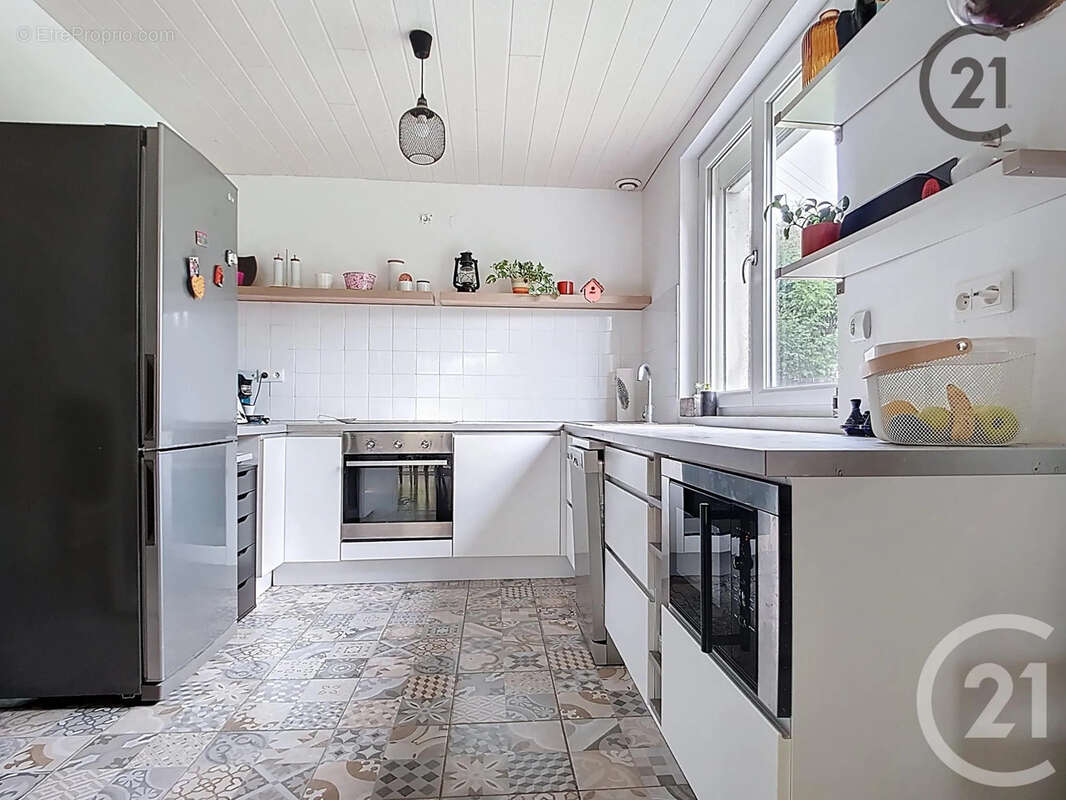 Maison à SAINT-PARRES-AUX-TERTRES