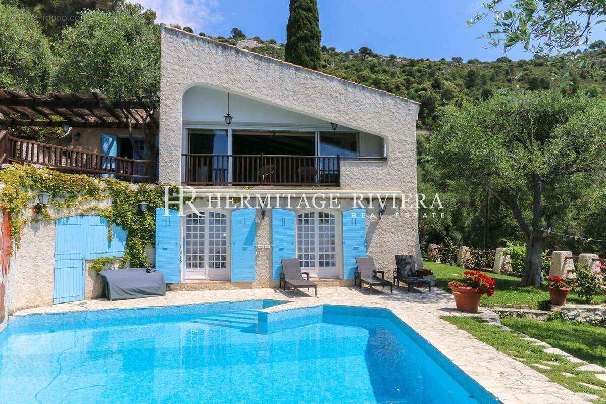 Maison à EZE