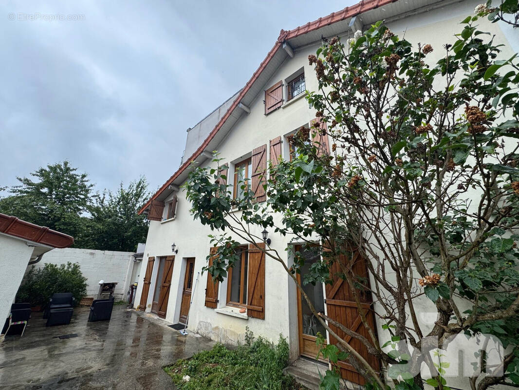 Maison à CHELLES