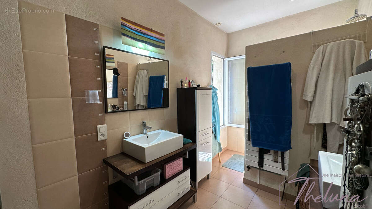 Villa R+1 avec piscine et terrain constructible à Tarascon - photo 11