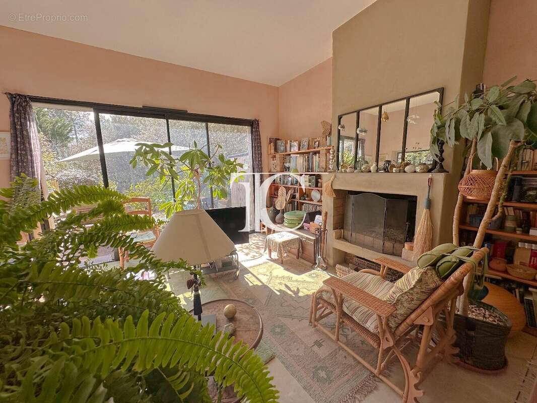 Maison à SAINT-AMBROIX