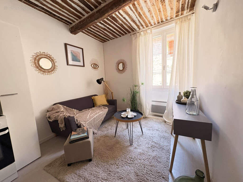 Appartement à ROGNES