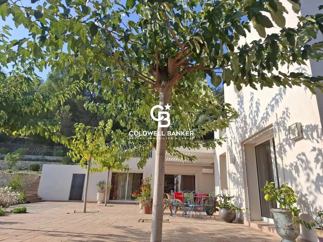 Maison à CARQUEIRANNE