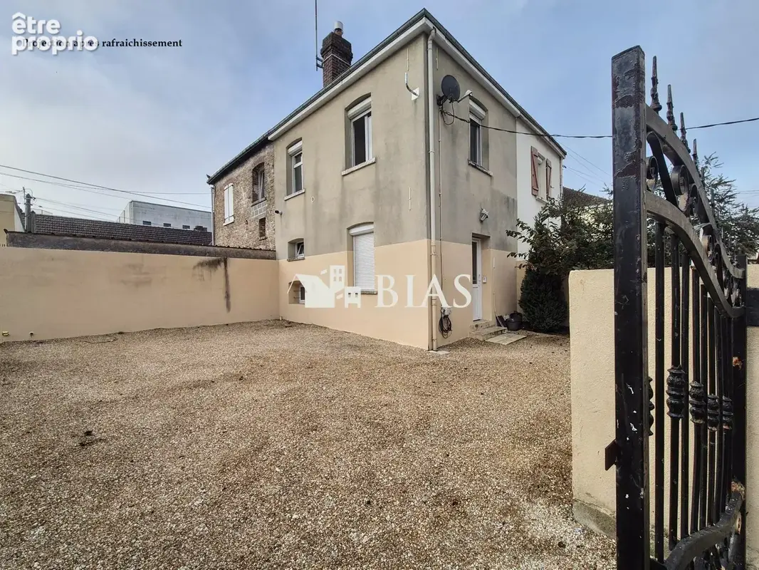 Maison 3 pièces 55 m² à vendre à Saint-Etienne-Du-Rouvray (76800) - photo 1