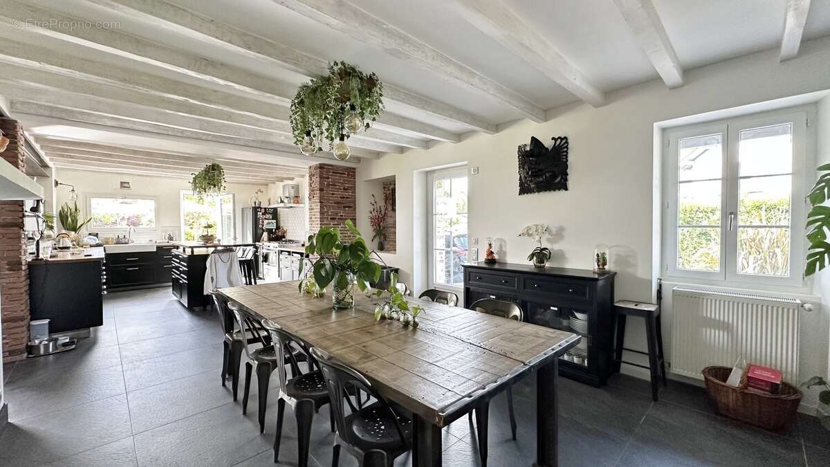 Maison à SAUBRIGUES