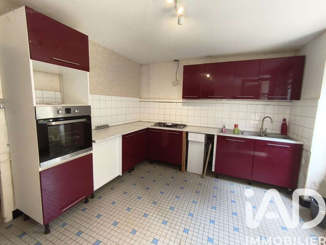 Maison 214 m² à Sepvret  - photo 2