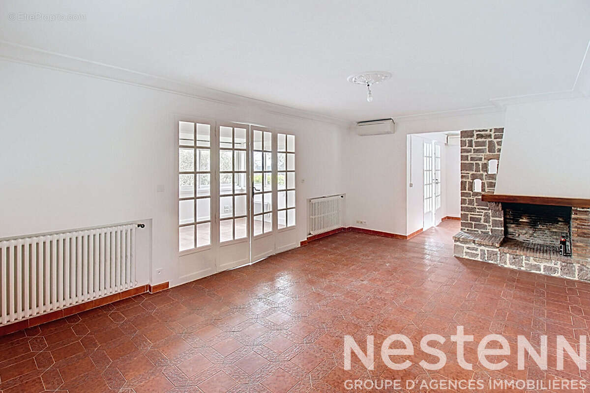 A VENDRE DRAGUIGNAN - Maison 2 LOGEMENTS - 264 m²  sur 968 m² de terrain - photo 5