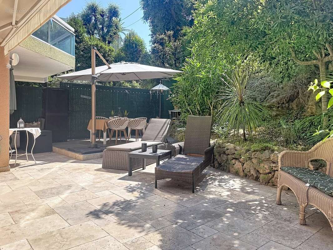 Cannes residence avec piscine : 2 pieces  en rez-de-jardin - photo 14