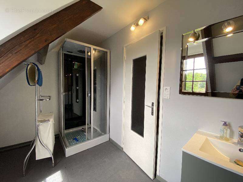 Maison à COUZE-ET-SAINT-FRONT