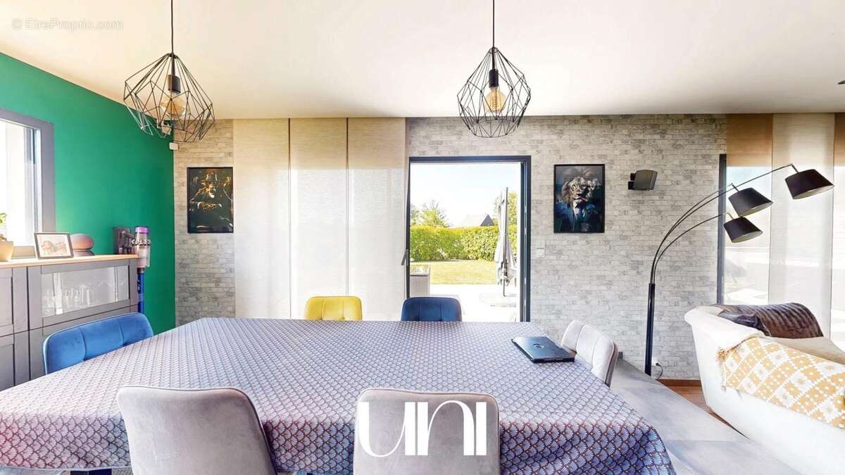 Maison à LE FRESNE-CAMILLY