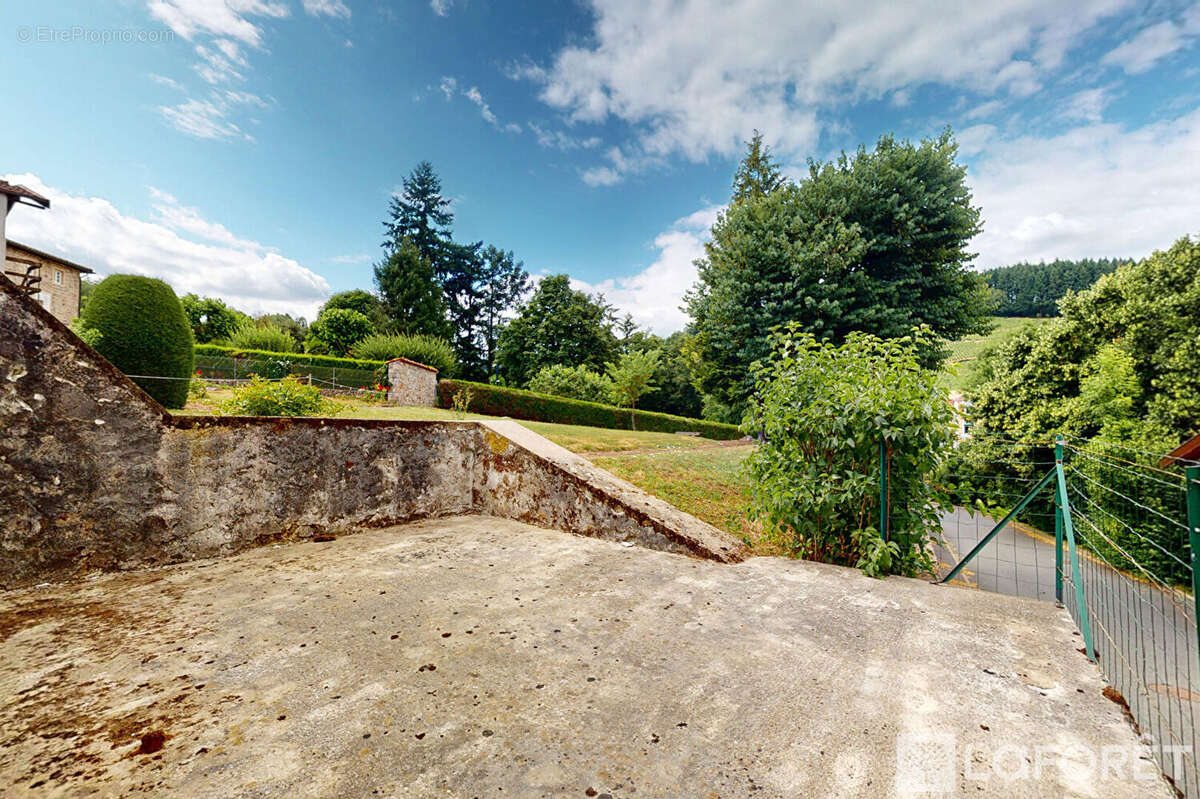 Maison Les Ardillats 5 pièce(s) 130 m2 - photo 3
