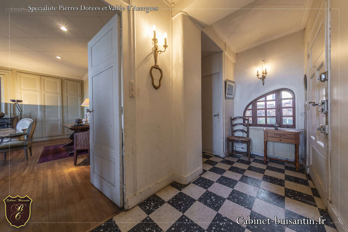 Maison à THEIZE