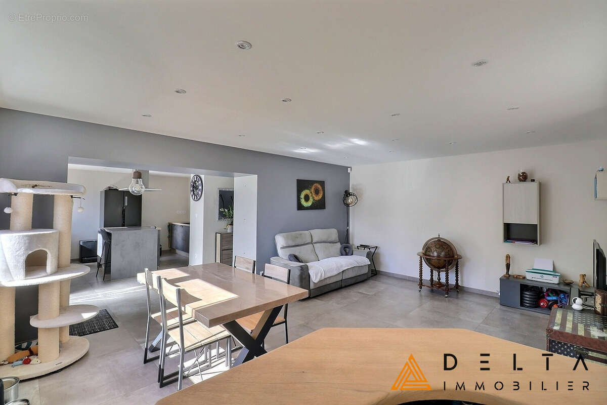 Maison à TIGNIEU-JAMEYZIEU