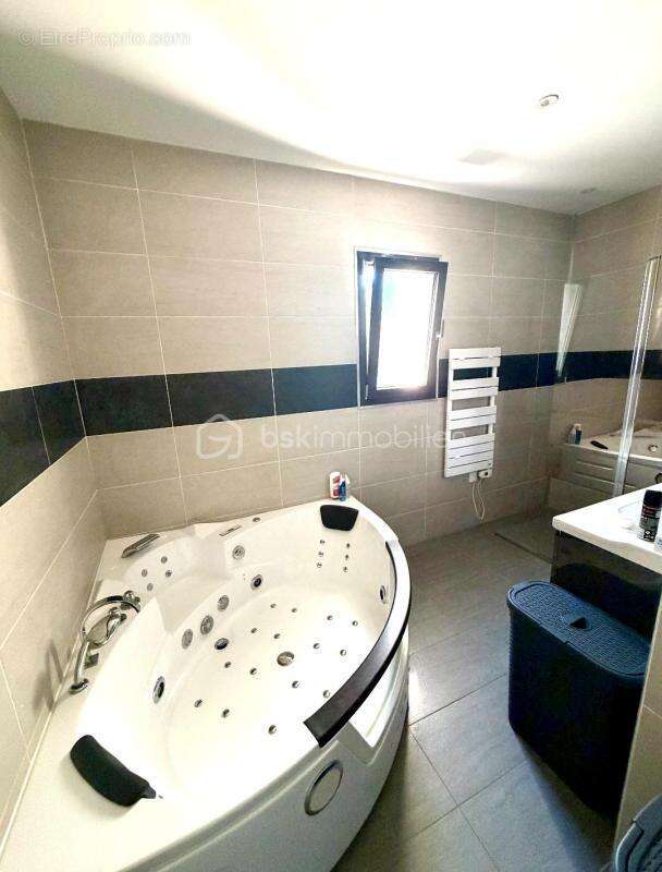 Maison à MIGNE-AUXANCES