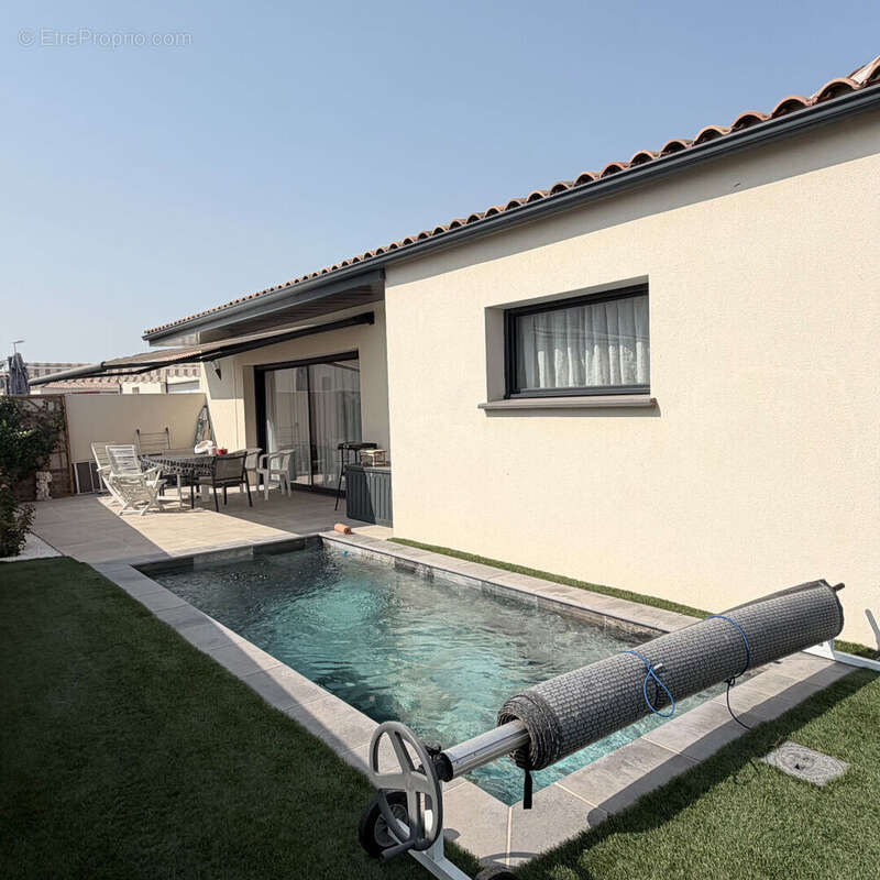 Maison Colombiers 4 pièce(s) 109.67 m2 - photo 3