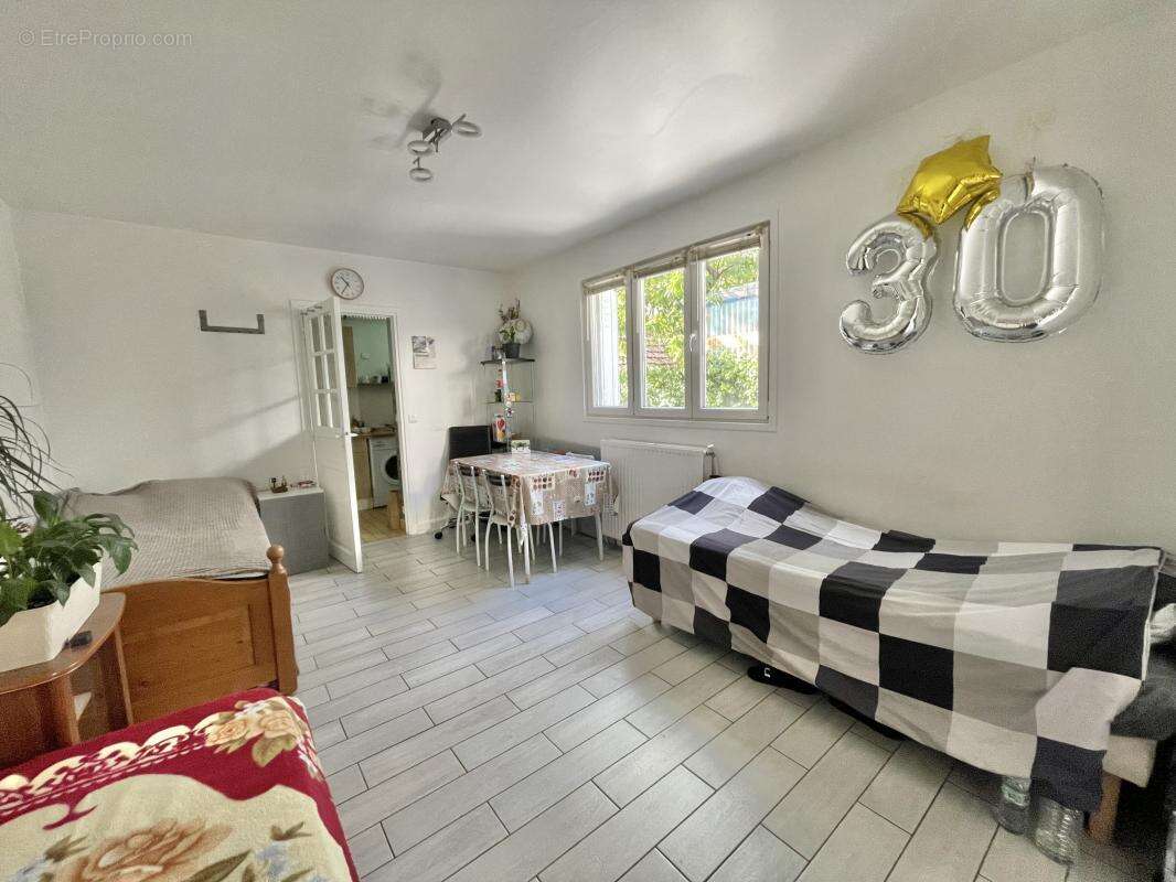 Appartement à COLOMBES