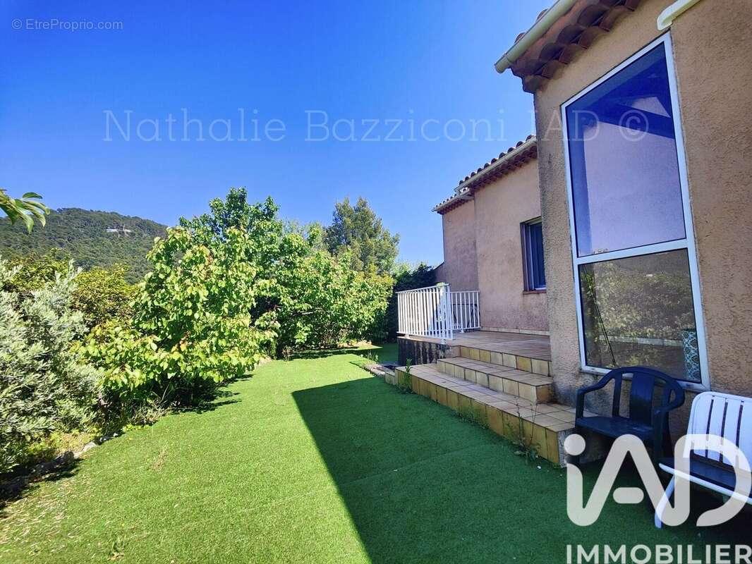 Photo 8 - Maison à CARQUEIRANNE