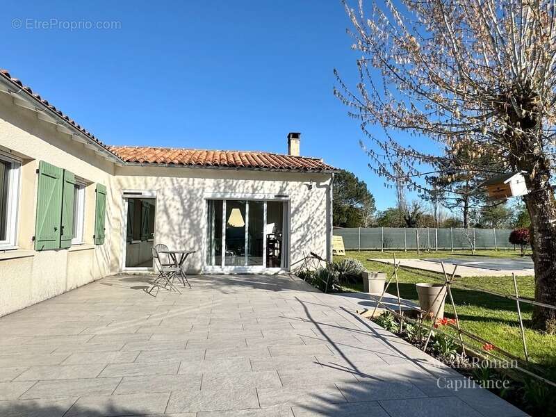 Maison à MONTPON-MENESTEROL