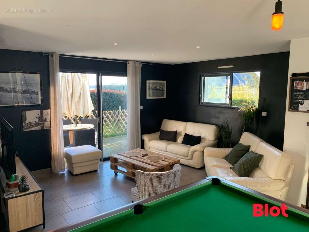 Maison à ARGENTRE-DU-PLESSIS