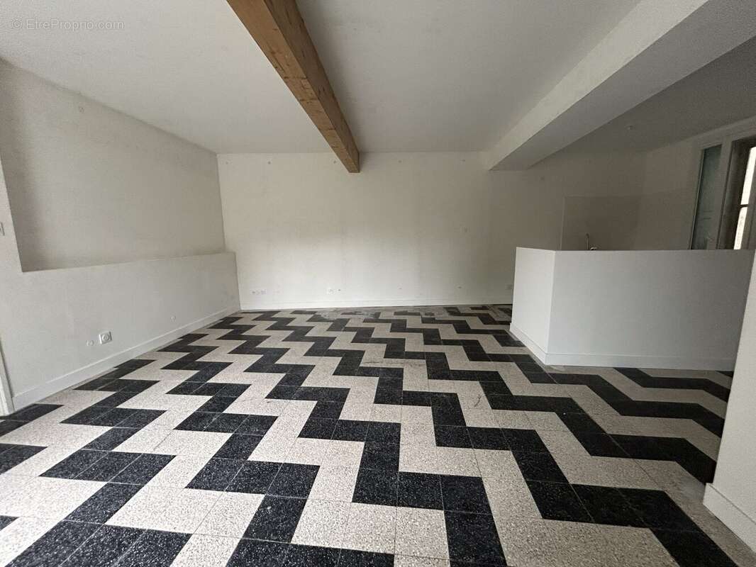 Maison à SAINT-JULIA-DE-BEC