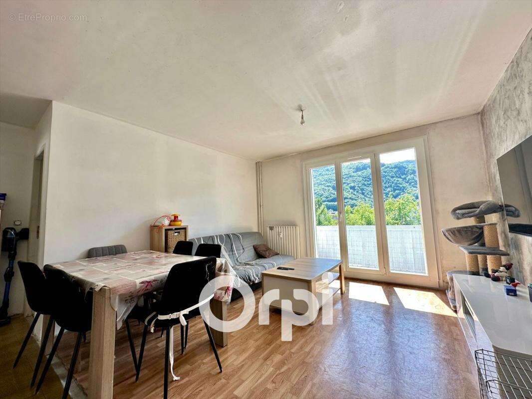 Appartement à VILLARD-BONNOT