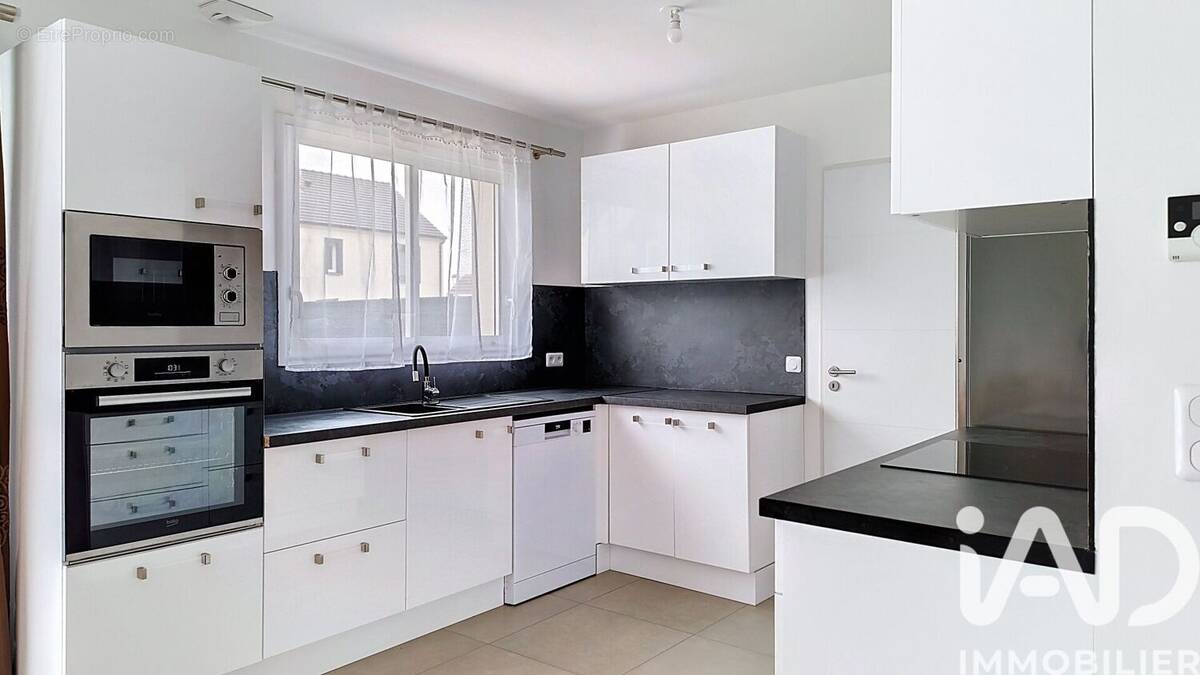 Photo 1 - Maison à ABLIS