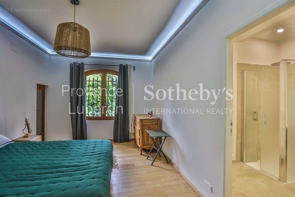 Propriété provençale - photo 16