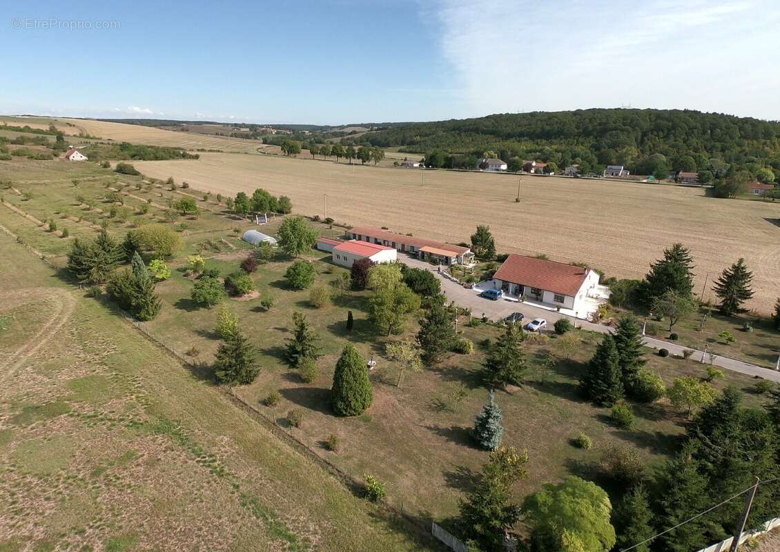 Maison à CHAMPENOUX