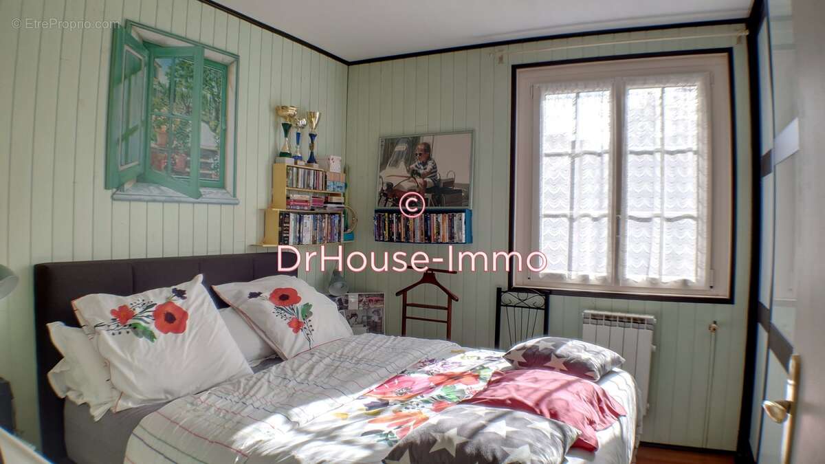 Maison à CONCHES-SUR-GONDOIRE